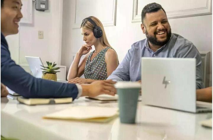 Actual product image Poly Voyager Surround 80 (Cable, Wireless, USB-C, Microsoft teams)