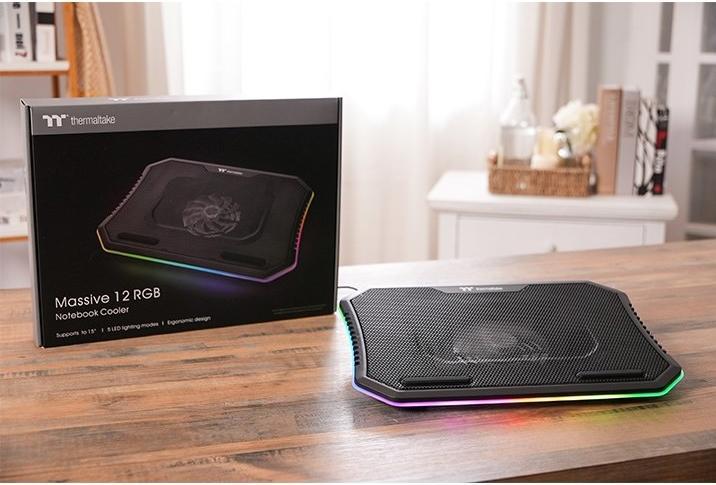 Produktbild Thermaltake Massive 12 notebook cooling pad (15") 1500 RPM Black