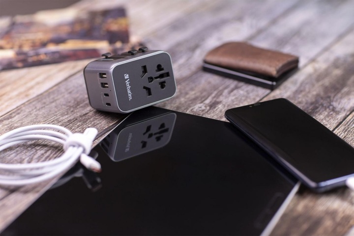 Produktbild Verbatim Universal Travel Adapter