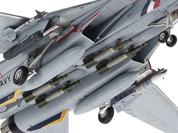 Actual product image Tamiya 1/72 Grumman F-14 D Tomcat