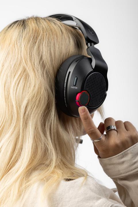 Actual product image Skullcandy Crusher Plyr 720 Wireless Gaming Headphones, black (Wireless)