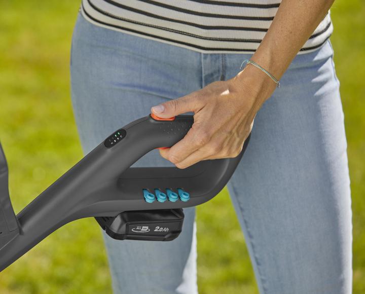 Actual product image Gardena SmallCut 23 18V P4A solo (Plastic knives)