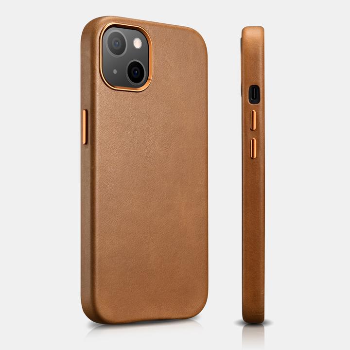 Actual product image iCarer Leather Oil Wax Case Covered in Genuine Leather for iPhone 13 Black (Compatible with MagSafe) (Apple iPhone 13)