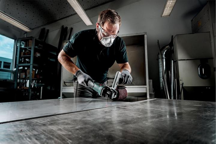 Produktbild Metabo SE 17-200 RT (Rohrbandschleifer, 1070 W)