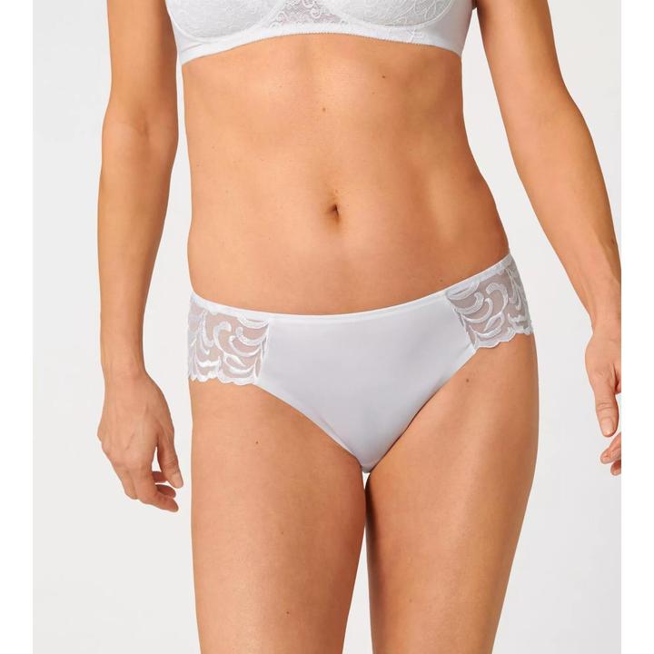 Actual product image Triumph Modern Finesse Tai (46, Single pack)