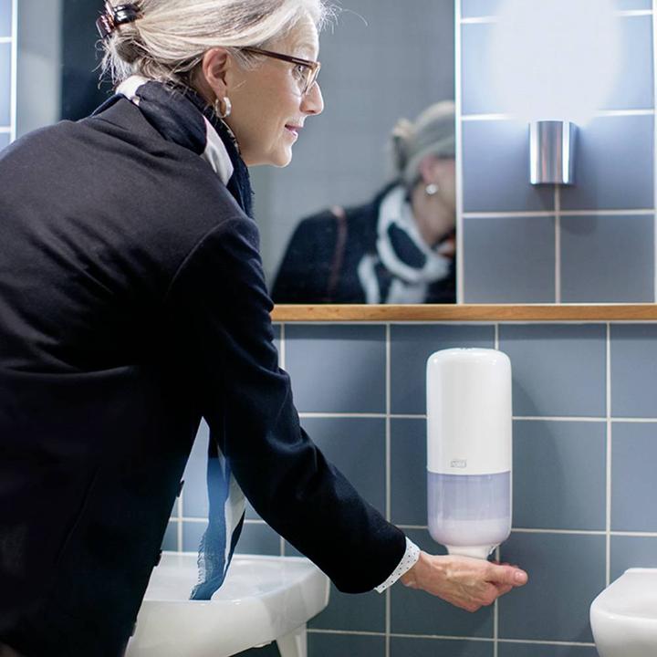 Actual product image Tork Spray soap - - for S1/S11 soap dispenser - universal quality, perfume-free, 1 x 1000 ml (Liquid soap, 1000 ml)