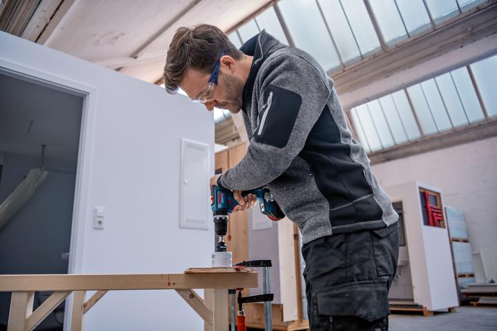 Produktbild Bosch Professional GSB 18V-90 C (Akkubetrieb)