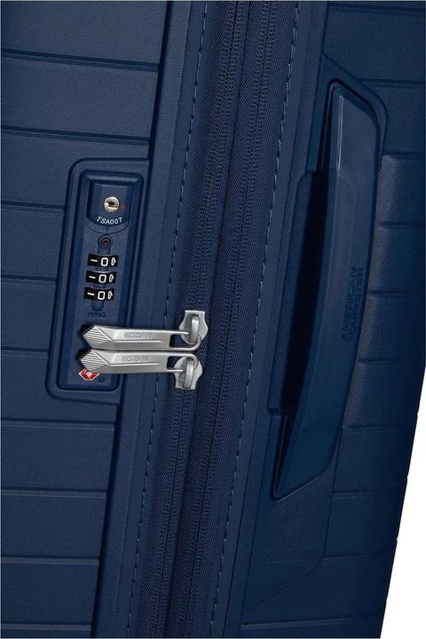 Actual product image American Tourister Fastforward Spinner (118 l)