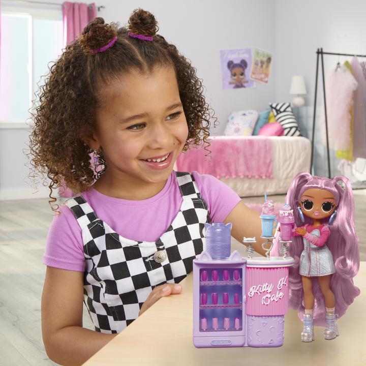 Produktbild MGA OMG Sweet Nails™ - Kitty K Café