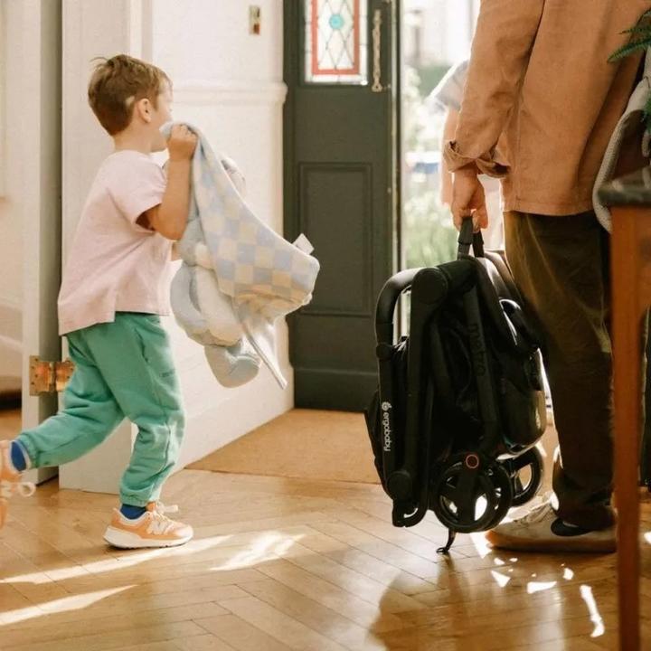 Immagine prodotto Ergobaby Metro 3 Stroller, Graphite Grey (0 Mesi - 4 anni)