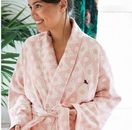 Actual product image Dock & Bay Bath Robe Waffle DIAMOND PINK (One size)