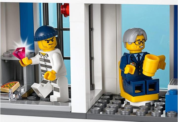 Produktbild LEGO Polizeistation (60246, LEGO City)
