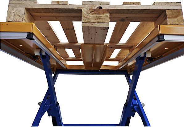 Actual product image eurokraft basic Low profile lift table, E shaped, max. load 1200 kg, hand operated control unit.
