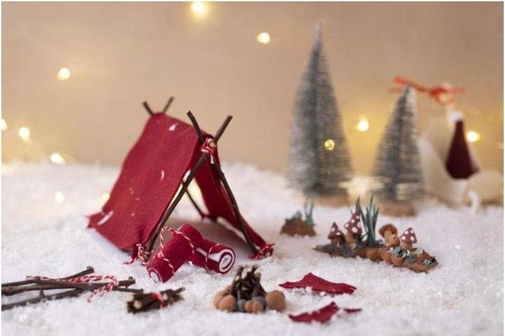 Produktbild Creativ Company Elfentür / Wichteltür Szene Camping