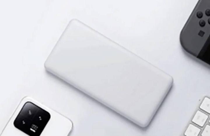 Immagine prodotto Xiaomi Lite (10000 mAh, 22.50 W, 37 Wh)