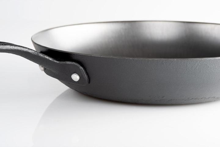Actual product image GSI Litecast Frying Pan 10"
