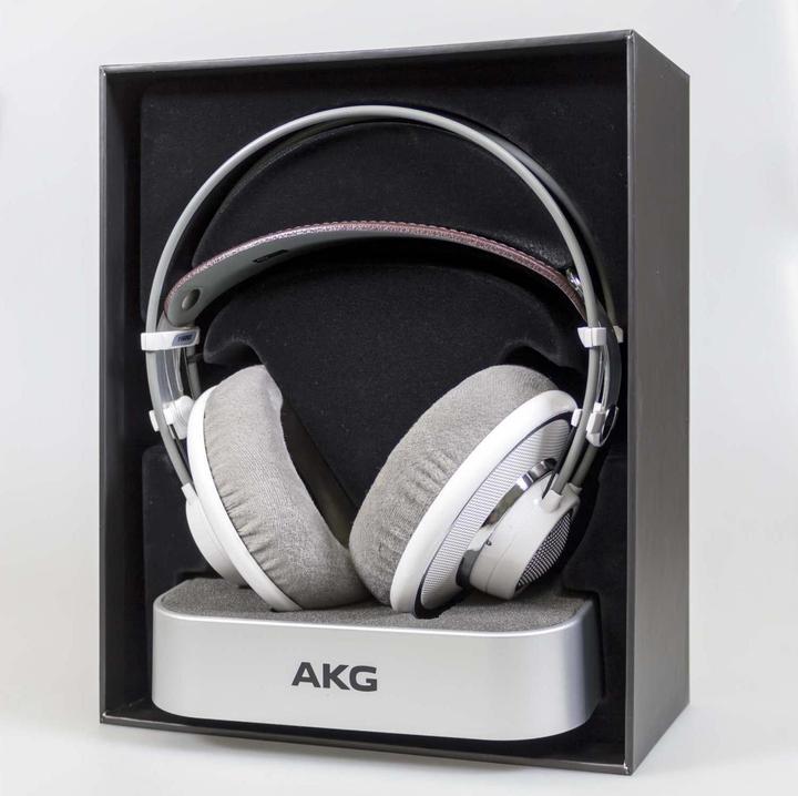 Produktbild AKG Pro K701 (Keine Geräuschunterdrückung, Kabelgebunden)