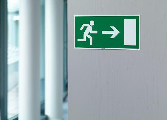 Actual product image tesa Powerbond UNIVERSAL double-sided mounting tape (19 mm)