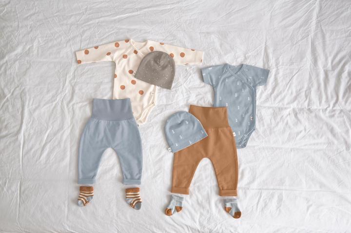 Produktbild Lässig Langarm-Body Punkte Milky Gr. 74/80 (74, 80)