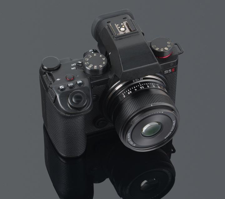 Image du produit TTArtisan AF40mm F2 L (Black) (Monture L, Plein format)