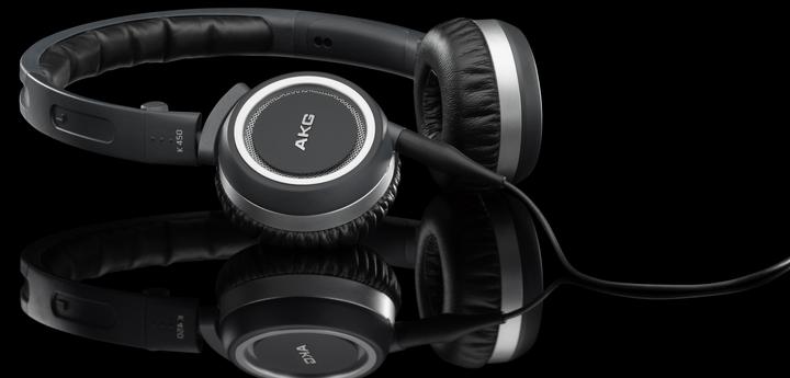 Actual product image AKG K 450 Navy, closed stereo headphones (Cable)