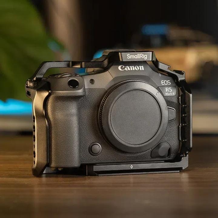 Produktbild SmallRig 4977 HawkLock Quick Release Cage for Canon EOS R5 Mark II (Cage)