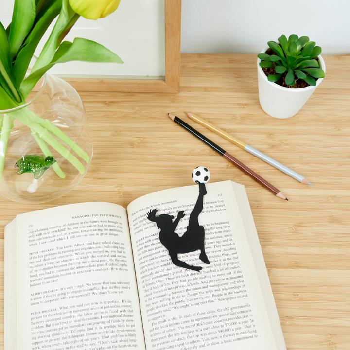 Produktbild Balvi Buchzeichen BICYCLE KICK GIRL