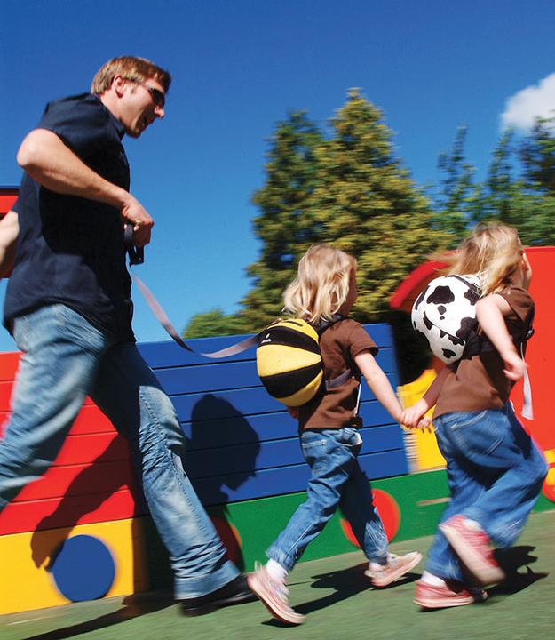 Actual product image Little Life Backpack bee