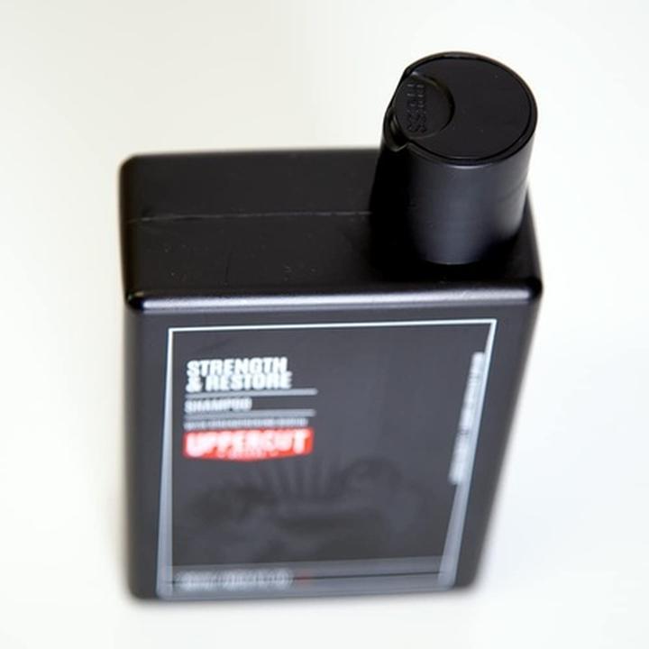 Image du produit Uppercut Deluxe Shampoing Strength and Restore (240 ml, Shampoing liquide)