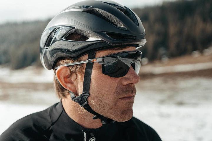 Actual product image Julbo Ultimate Reactiv Performance (Silver, Grey, Black, Red Chrome, Reactiv Performance 0-3)