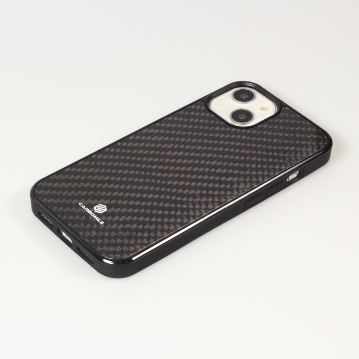 Actual product image Carbomile Cover Carbon Fiber (Compatible with MagSafe) (Apple iPhone 15 Plus)
