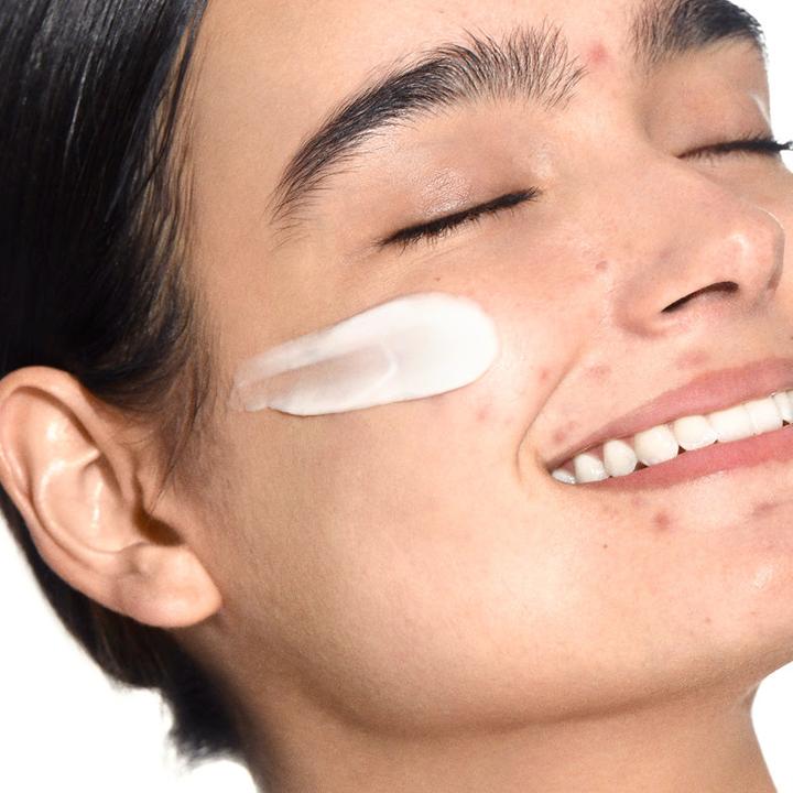 Actual product image Veralab Zero Smog Light Moisturizing And Protective Face Cream (50 ml, Day cream)