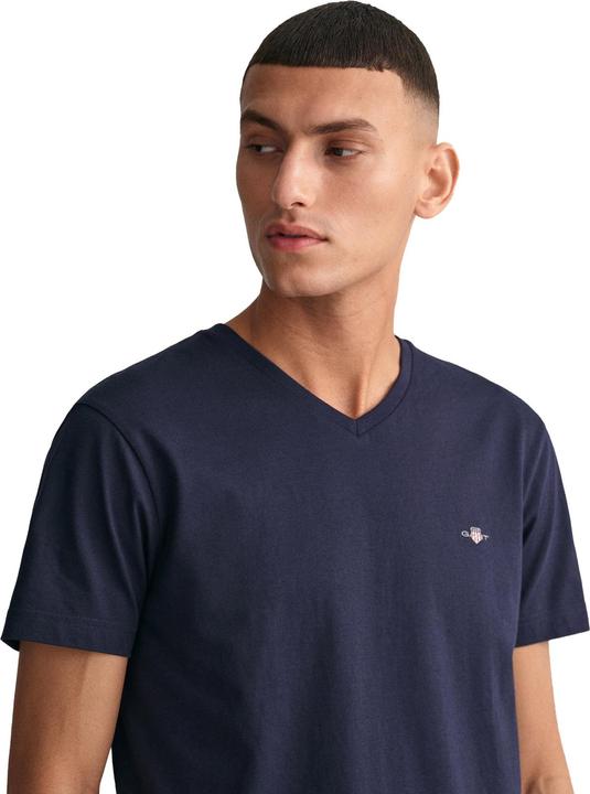 Actual product image GANT Slim Shield V-Neck T-Shirt (4XL)