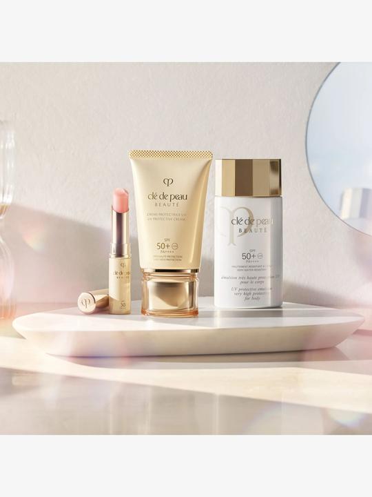 Image du produit Clé De Peau UV Protective Lip Treatment (Stick de soin des lèvres, 4 ml)