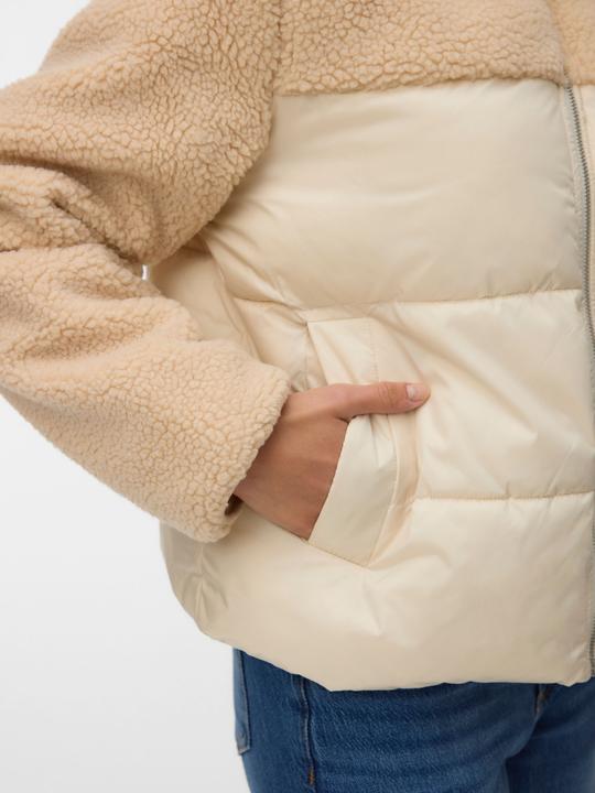 Actual product image Vero Moda VMHOLLY Jacke Jacke (M)