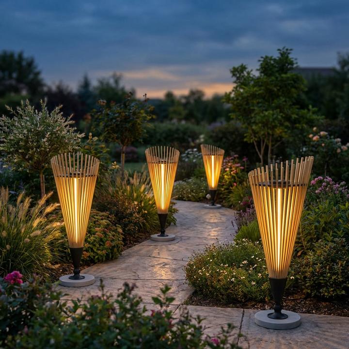 Produktbild Ideoon 4er-Set Dekorative Solar-Laterne 60cm aus Bambus: Moderne Solarleuchte für den Garten