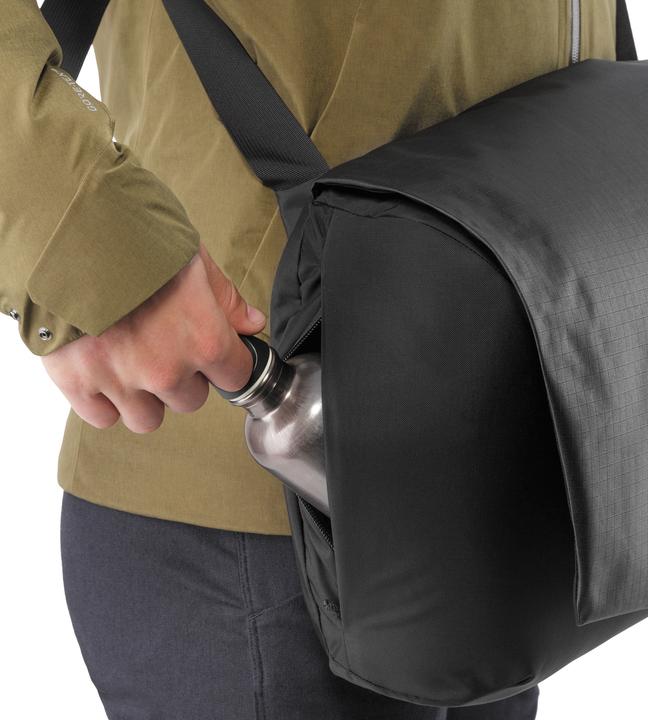 Actual product image Arc'teryx FYX 13 Messenger Bag