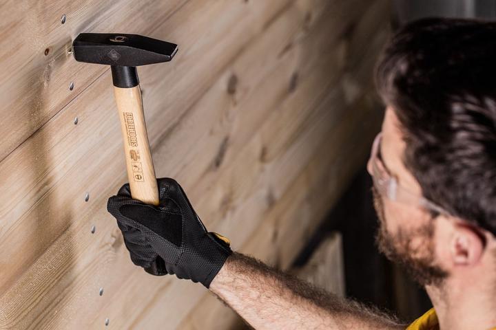 Actual product image Forte tools Metalworker's hammer with wooden handle, 500 g head weight, hammer with wooden handle, premium tool (500 g)