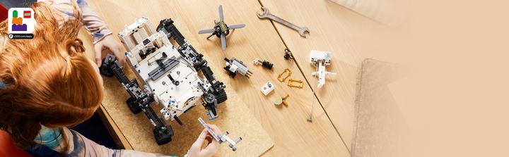 Produktbild LEGO NASA Mars Rover Perseverance (42158, LEGO Technic)