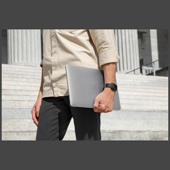 Actual product image Uniq Case Vero for MacBook Pro 14" M1-M4 (2021-2024) transparent (14", Apple)