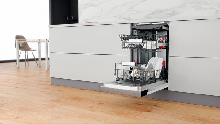 Actual product image Whirlpool WSBO 3O23 PF X