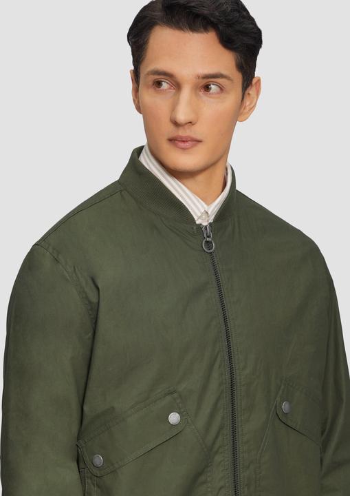 Image du produit S.Oliver Outdoor-Jacke Gewachste Bomber-Jacke mit wasserabweisender Funktion (S)