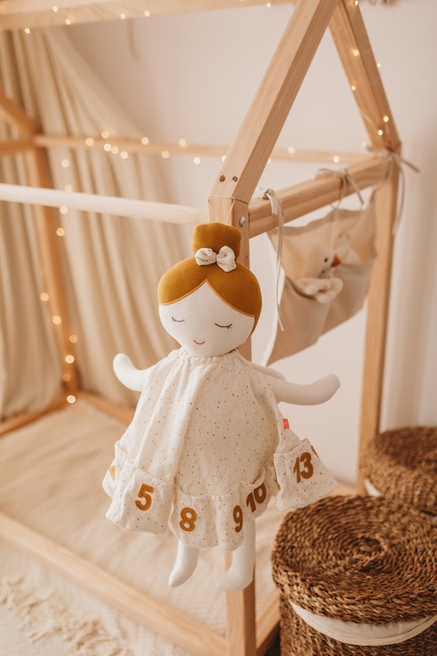 Produktbild Kikadu Adventskalender Puppe Engel