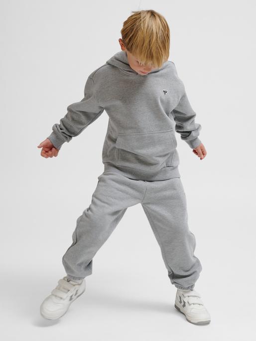 Produktbild hummel hmlJR LOOSE HOODIE BEE (46, 48, 50, 52)