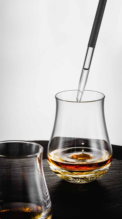 Immagine prodotto Eisch Pipetta per whisky nera (Pietre di whisky)
