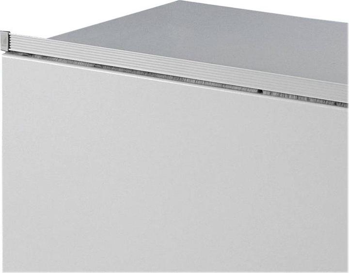 Produktbild Rittal Abdeckhaube Metall gr RAL7035 2427100