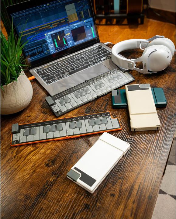 Image du produit Korg Contrôleur de clavier nanoKEY Fold Lava Orange Limited (Clavier)