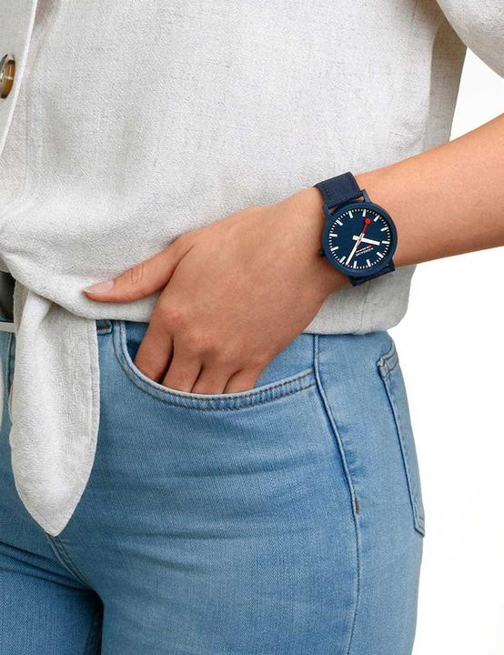 Immagine prodotto Mondaine Essence (Orologio da polso analogico, 41 mm)