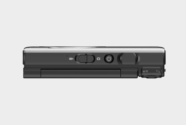 Actual product image Yashica Tank Compact Digital Camera (2.3 mm, 12 Mpx, 1/2.8")