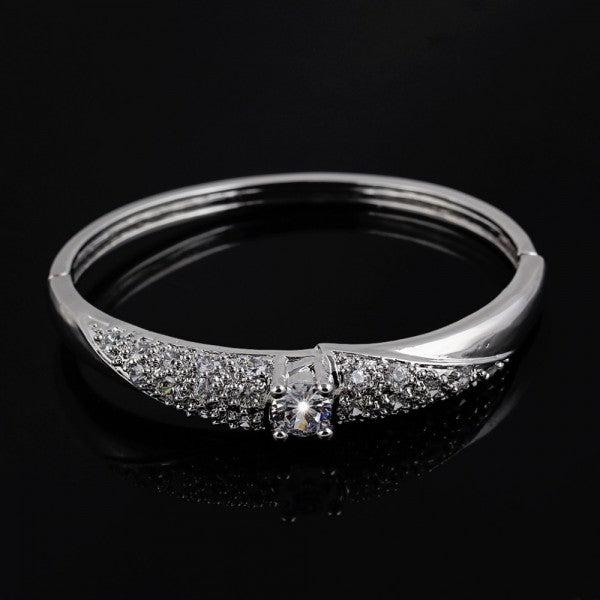 Immagine prodotto Hermex LUSSO Bracciale Bangle Placcato Platino Charms Zirconia - Platino Argentato (5.50 cm, Lega di rame-nichel)